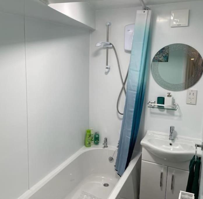 Turtle Dove Apartment Оксфорд Екстериор снимка